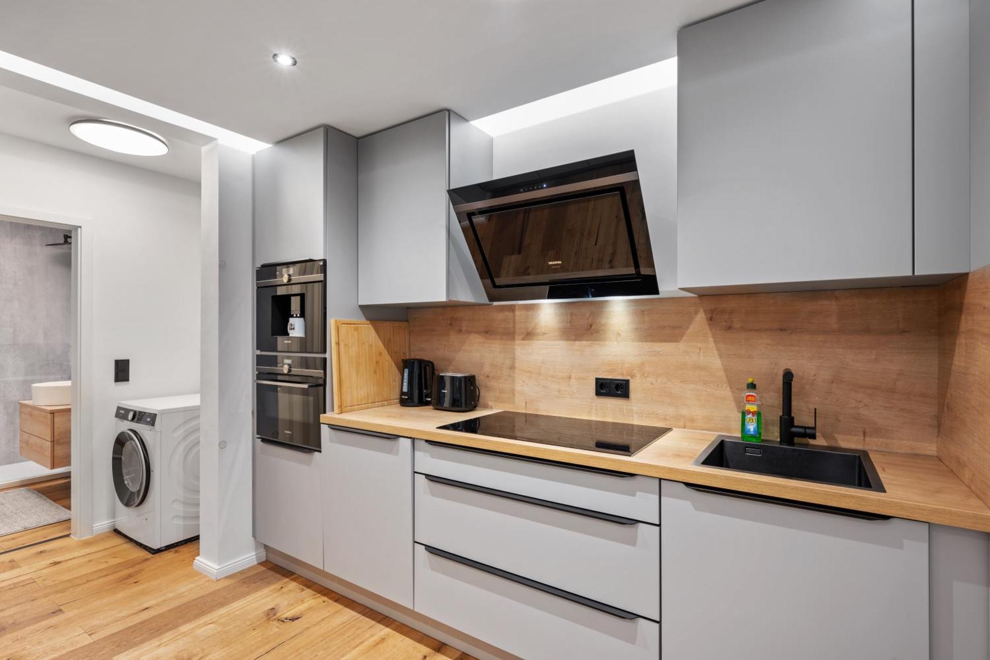 Edler Wohnraum Noble Stadtoase Mit Boxspringbett, Kaffeevollautomat, Lift & Parkplatz 开姆尼茨 外观 照片